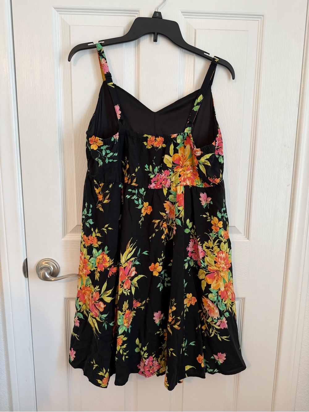 torrid Black Floral Midi Dress 00 - Picture 6 of 7